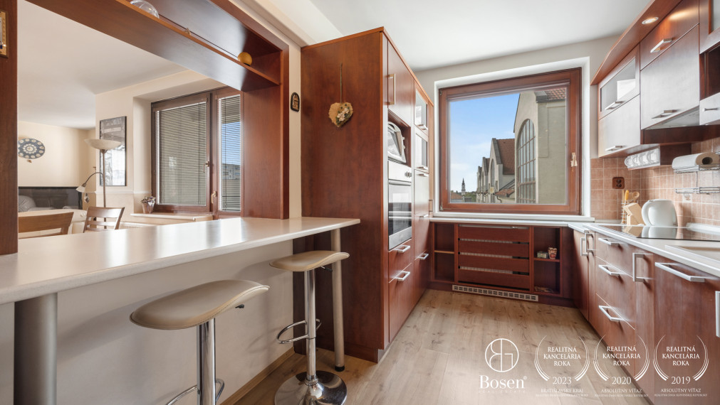 BOSEN| 4 izbový byt, 156m2 s balkónom v centre Malaciek