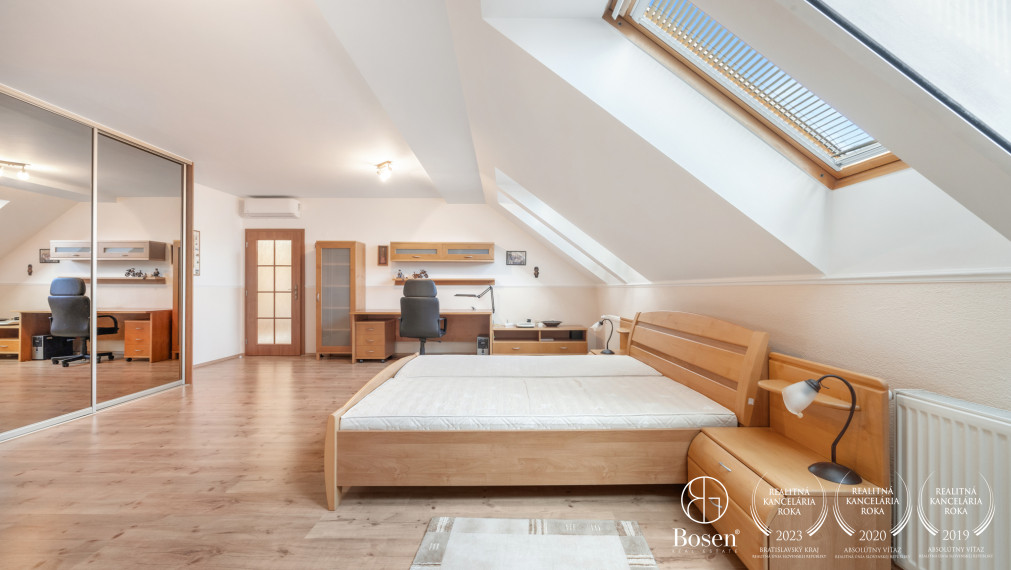 BOSEN| 4 izbový byt, 156m2 s balkónom v centre Malaciek