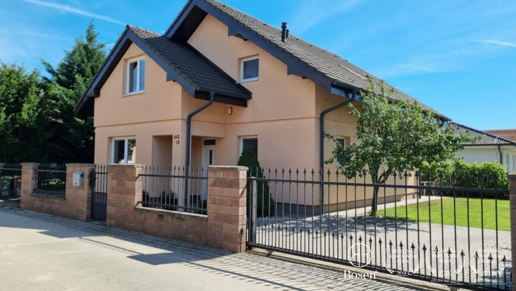 LOYALTERS | Predaj 5 izbového rodinného domu - Most pri Bratislave, časť Studené