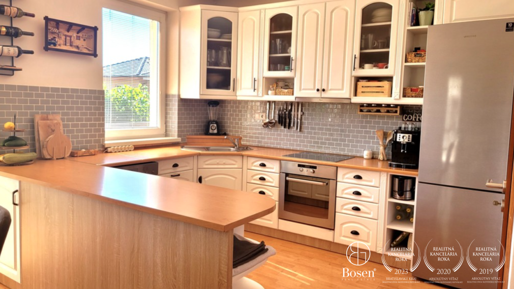 LOYALTERS | Predaj 5 izbového rodinného domu - Most pri Bratislave, časť Studené