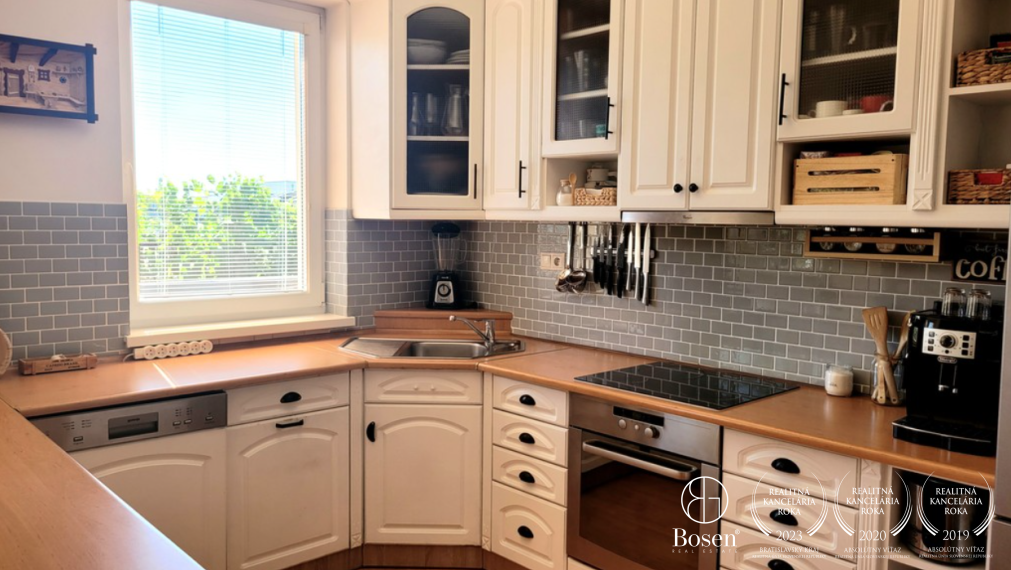 LOYALTERS | Predaj 5 izbového rodinného domu - Most pri Bratislave, časť Studené