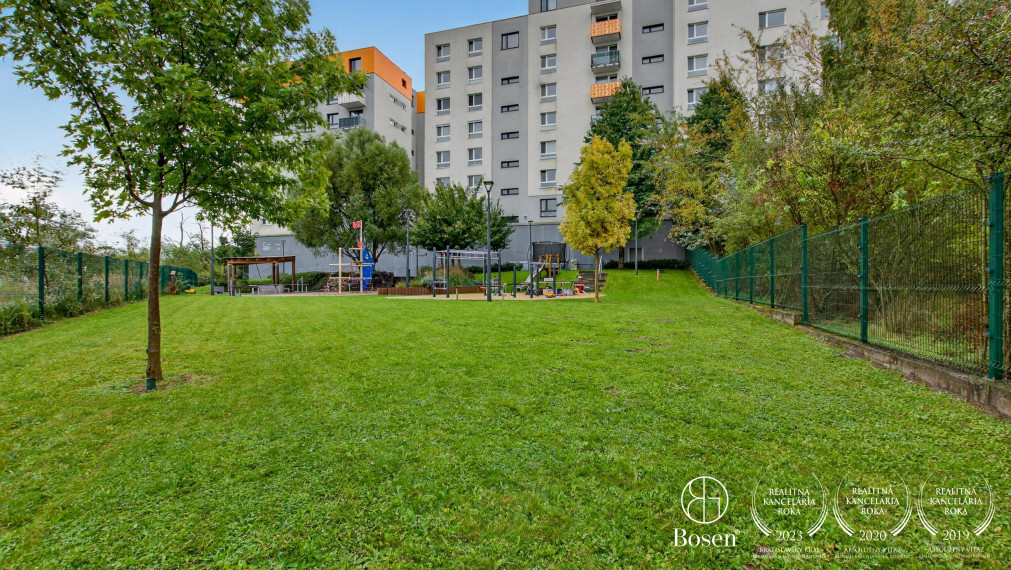 BOSEN | REZERVOVANÉ Útulná garsónka v novostavbe Tammi, Dúbravka, Pri Hrubej lúke