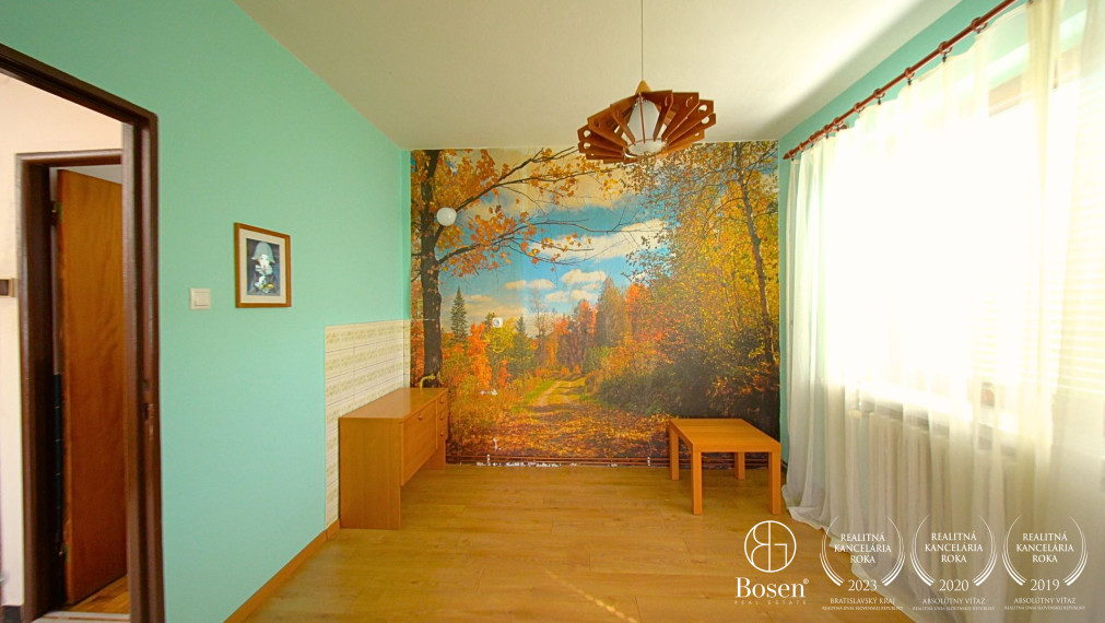 LOYALTERS | Rodinný dom s garážou a záhradou Žiar nad Hronom