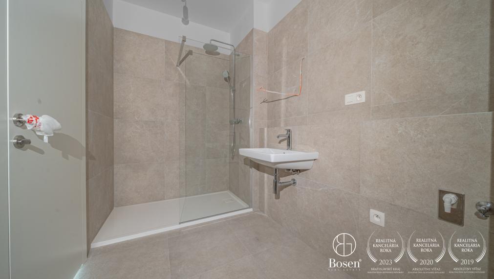 BOSEN | BLUEWAVE _ 2 izbový byt s krásnym výhľadom B31_04, Banka, Piešťany, 84.65 m2