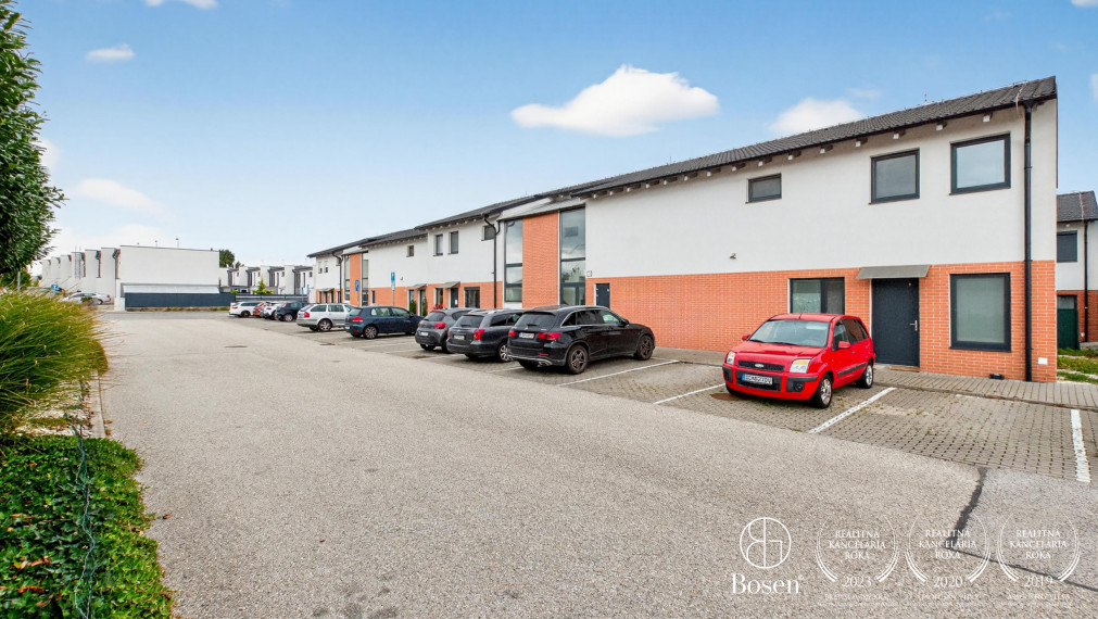 BOSEN | Praktický 2 izbový byt so záhradkou, Senec