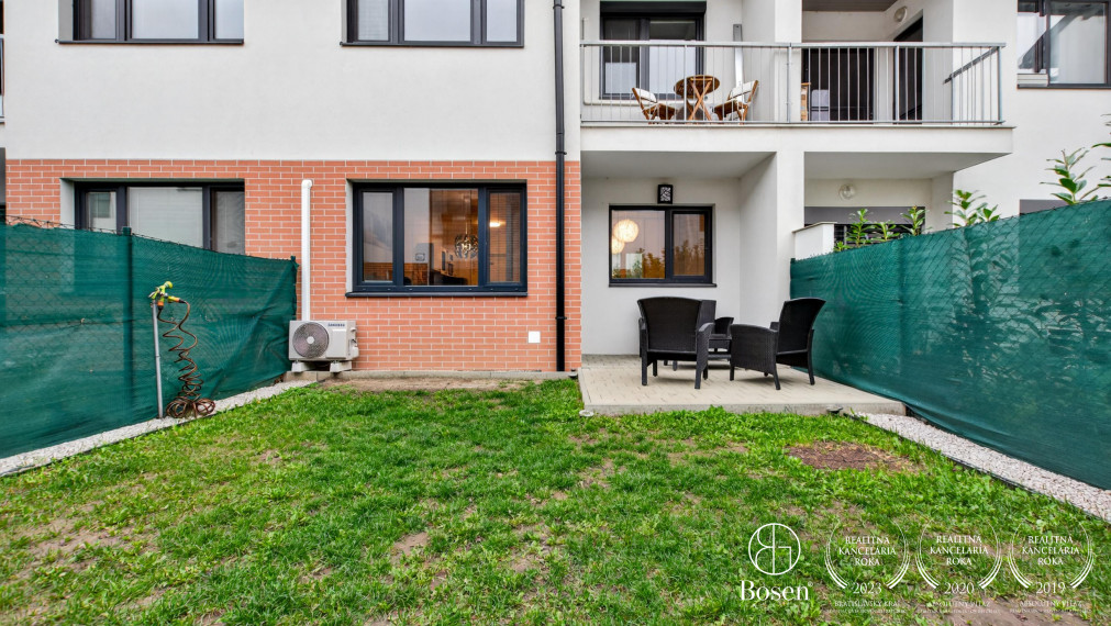 BOSEN | Praktický 2 izbový byt so záhradkou, Senec