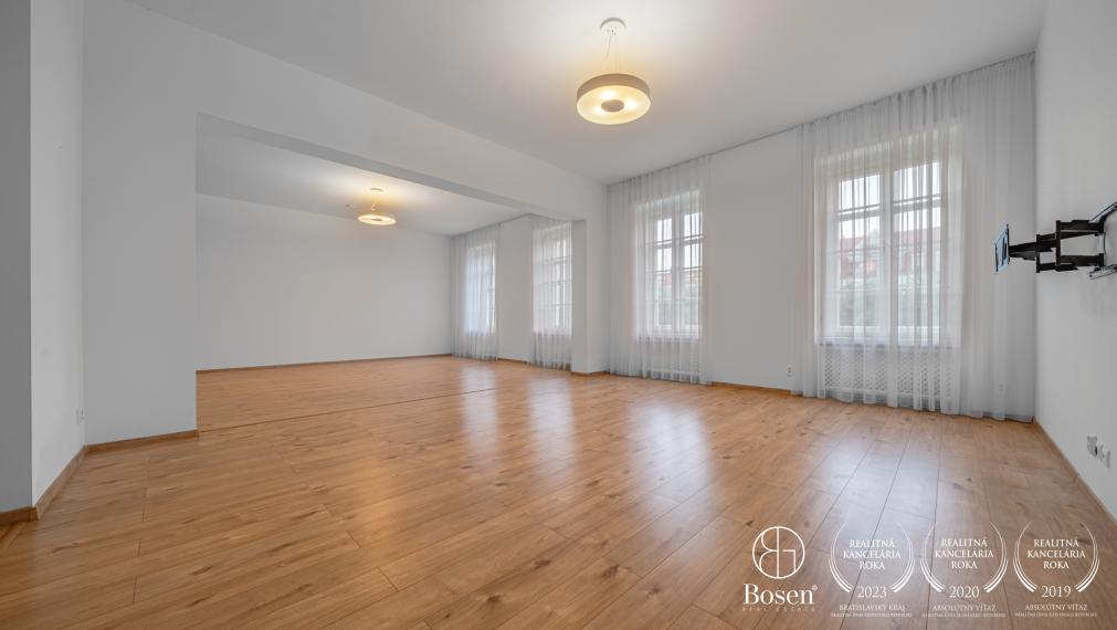 BOSEN | 4 izbový veľkometrážny byt v srdci Bratislavy, Palác Motešických