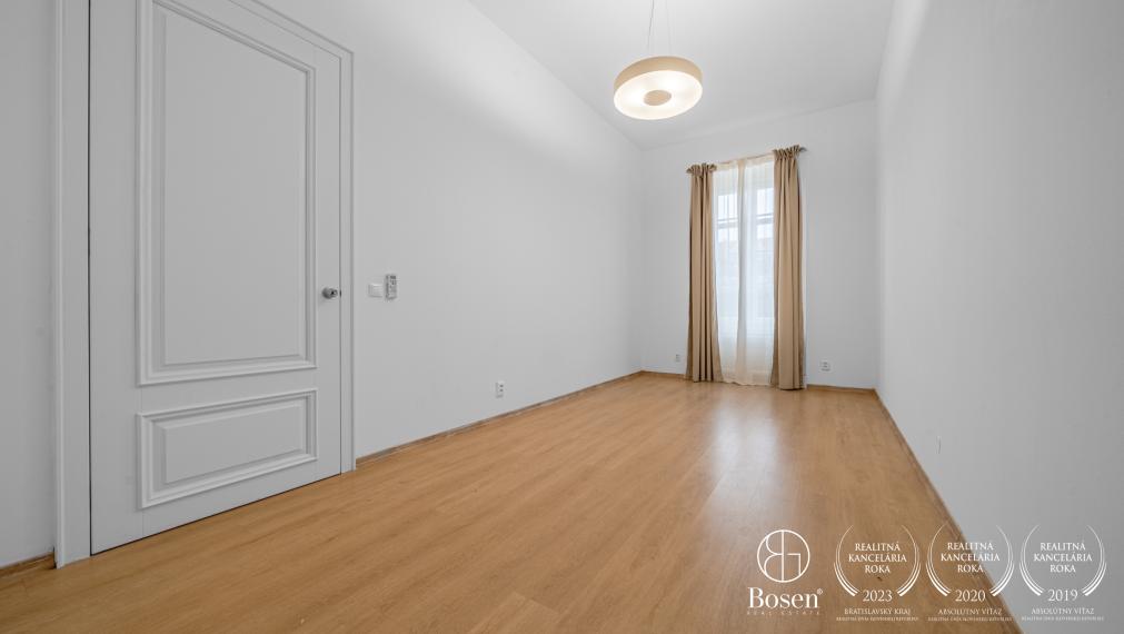 BOSEN | 4 izbový veľkometrážny byt v srdci Bratislavy, Palác Motešických