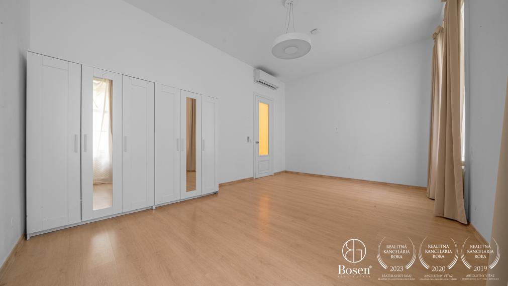 BOSEN | 4 izbový veľkometrážny byt v srdci Bratislavy, Palác Motešických