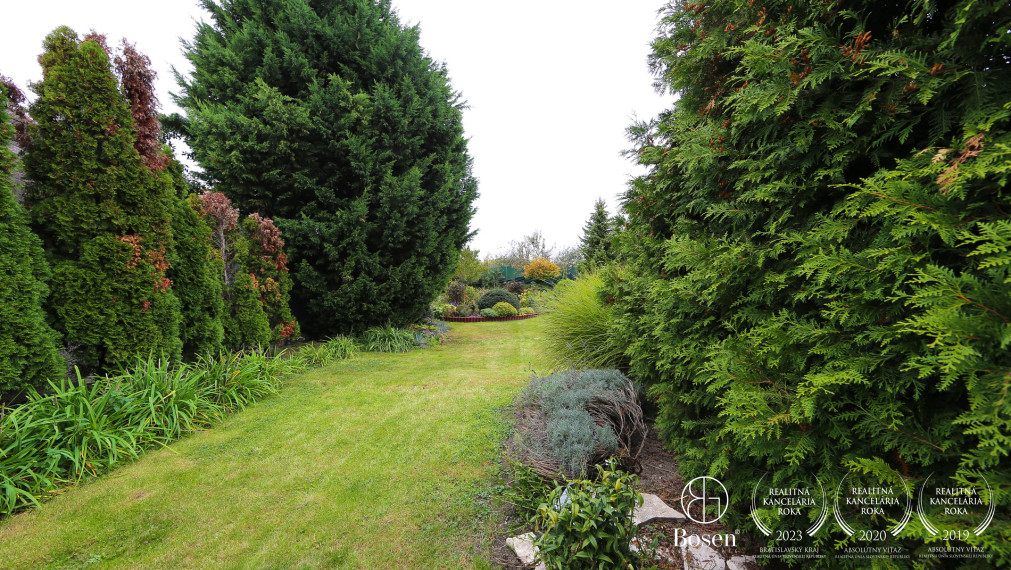 BOSEN | Na predaj krásne zrekonštruovaný 3-izbový rodinný dom