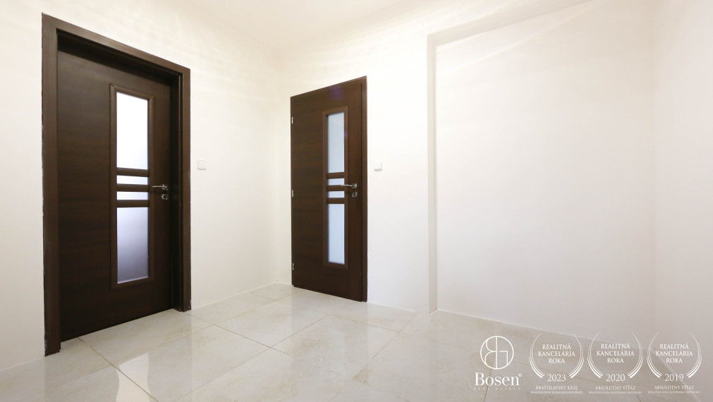 BOSEN | Na predaj krásne zrekonštruovaný 3-izbový rodinný dom