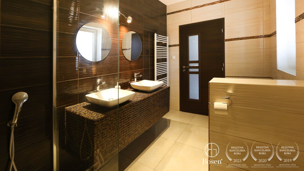 BOSEN | Na predaj krásne zrekonštruovaný 3-izbový rodinný dom