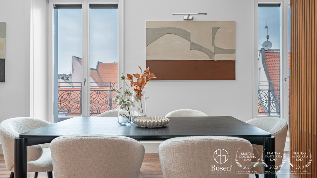 BOSEN | 3-room maisonette with terrace and winter garden, Motešický Palace