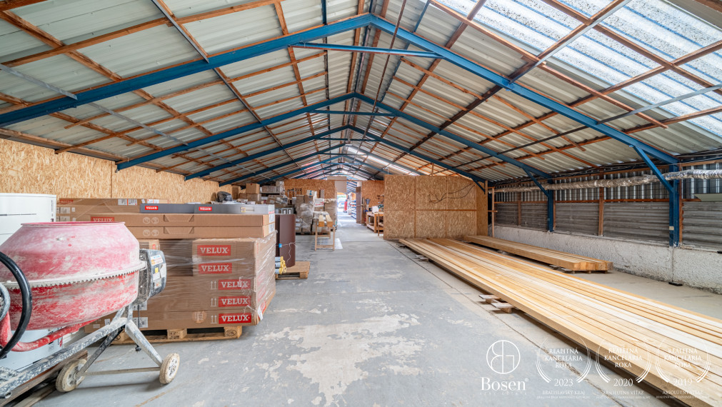 BOSEN | Skladová hala 334 m2, parkovanie, Záhorská Bystrica