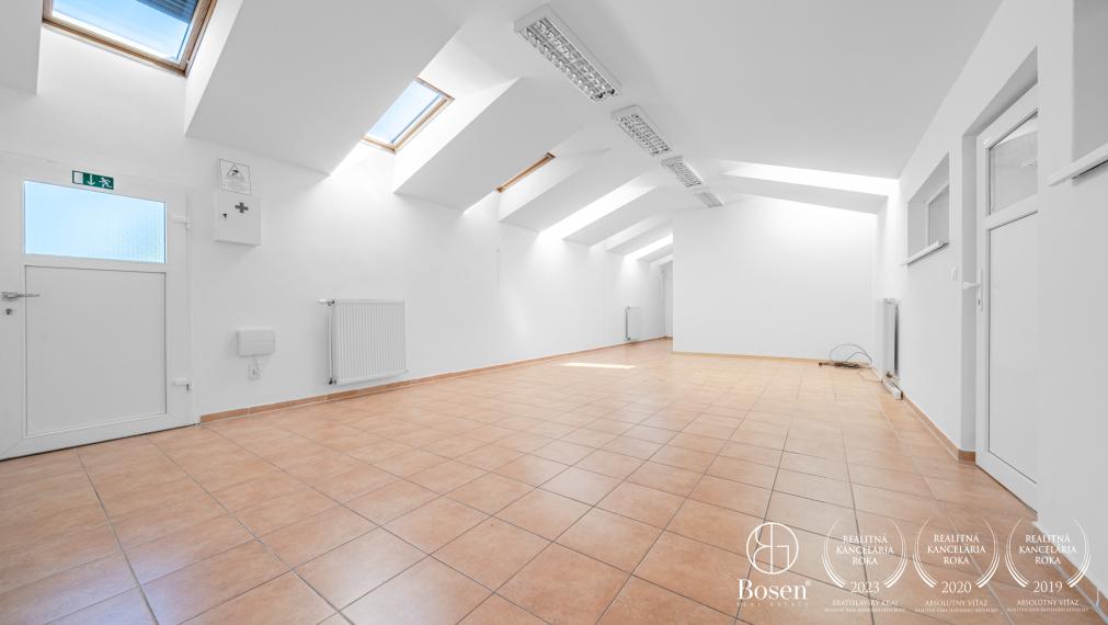 BOSEN | Priemyselno – obchodný areál, 5302 m2, Záhorská Bystrica