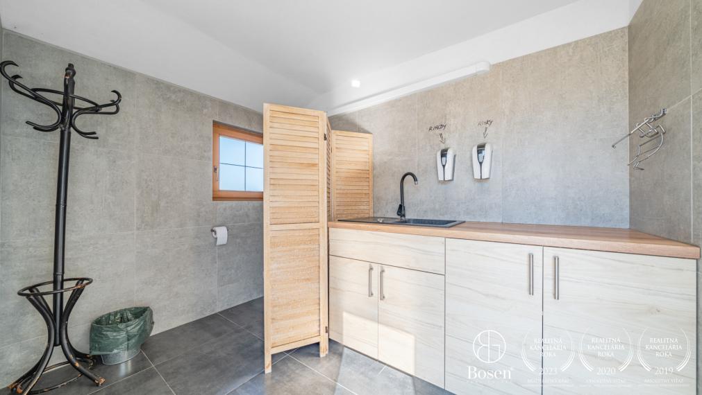 BOSEN | Priemyselno – obchodný areál, 5302 m2, Záhorská Bystrica