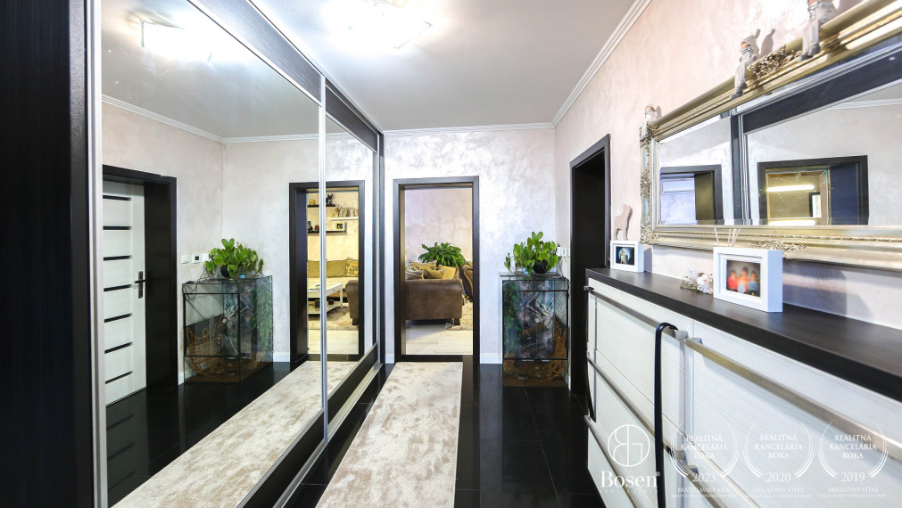 BOSEN | Na predaj výnimočný 5+1 izbový zariadený rodinný dom