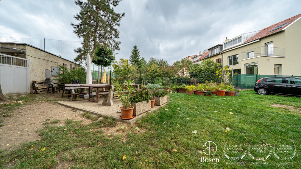 REZERVOVANÉ |  BOSEN group | 3 izbový byt s parkovacím miestom pri OC VIVO Bratislava