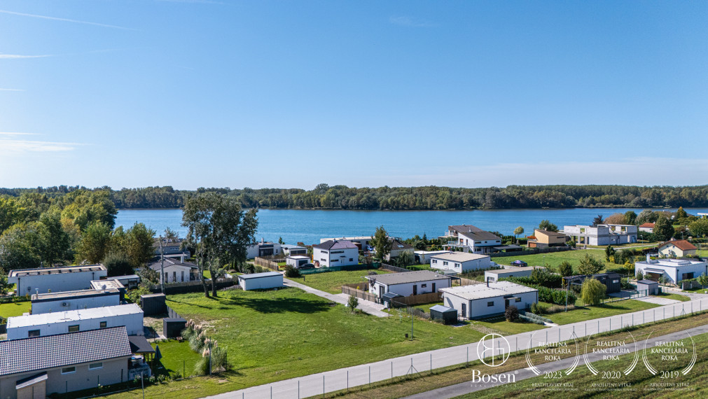 BOSEN | Pozemok v nádhernom prostredí, Vojka nad Dunajom, 550m2