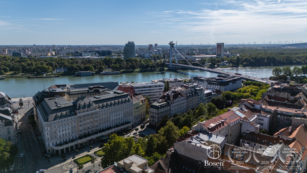 BOSEN | 3 izbový mezonet, s terasou a zimnou záhradou, Palác Motešických