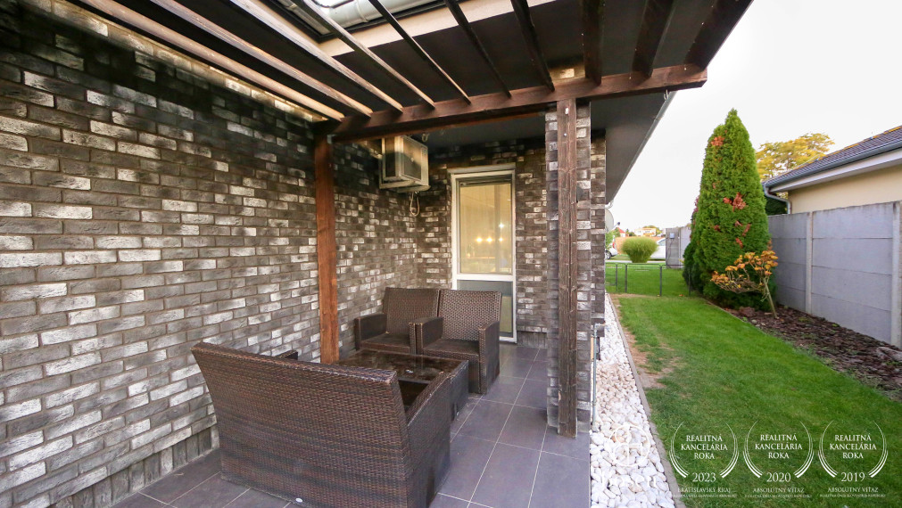 BOSEN | Na predaj výnimočný 5+1 izbový zariadený rodinný dom