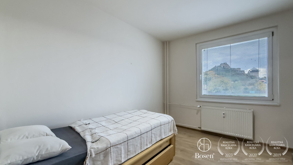 BOSEN | Zrekonštruovaný 3izbový byt s loggiou, 75m2.