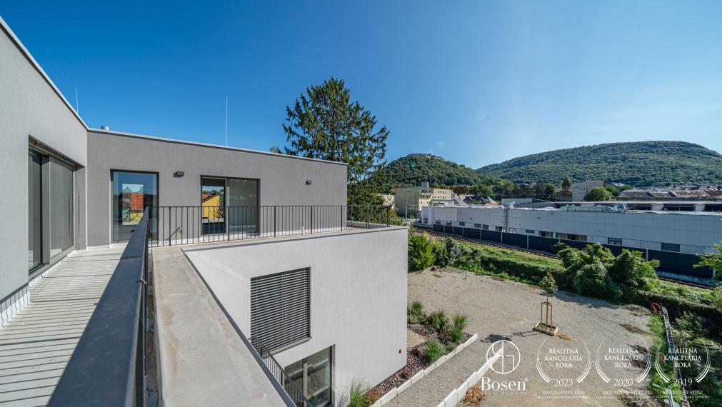 Bosen group | 5 izbový Penthouse s terasou v Hainburgu