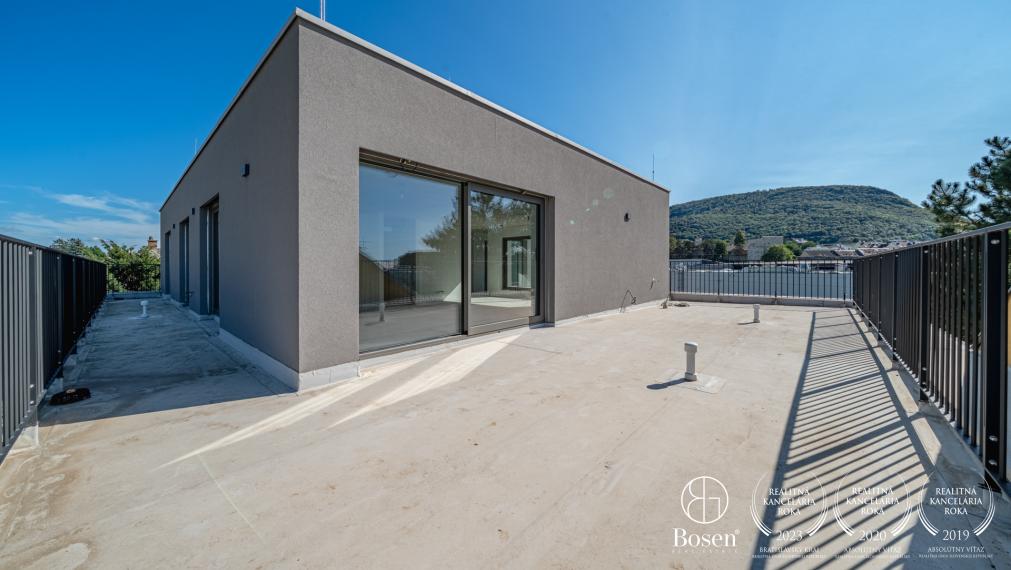 Bosen group | 5 izbový Penthouse s terasou v Hainburgu