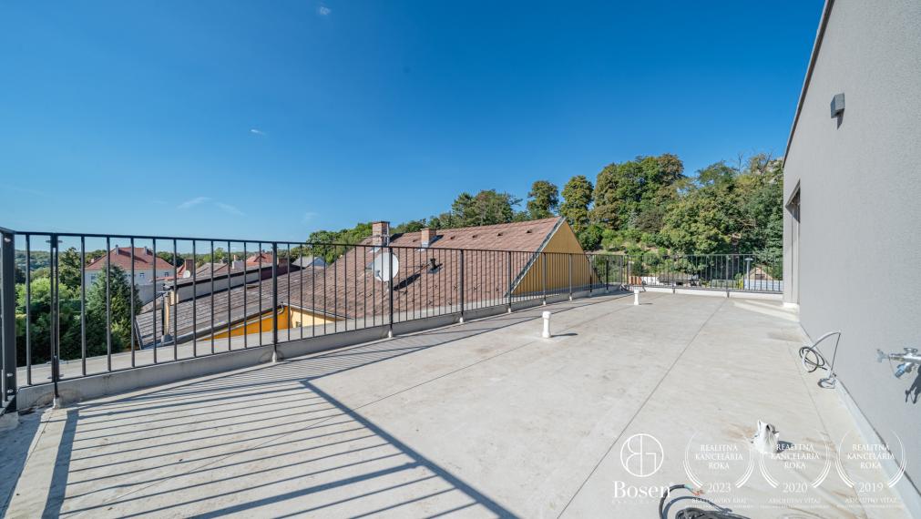 Bosen group | 5 izbový Penthouse s terasou v Hainburgu