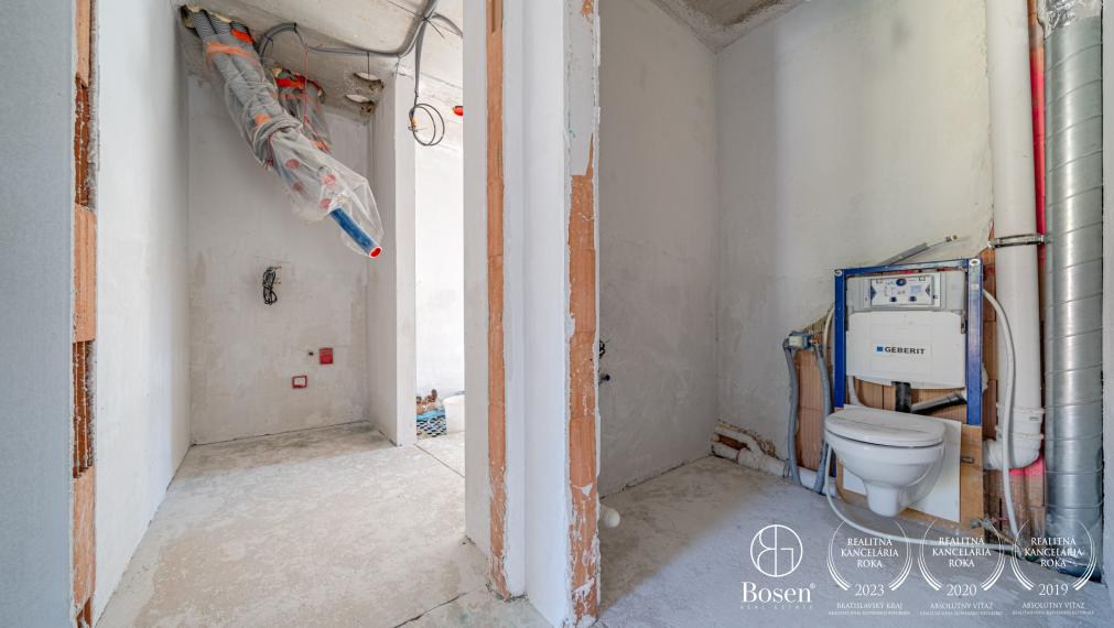 Bosen group | 5 izbový Penthouse s terasou v Hainburgu