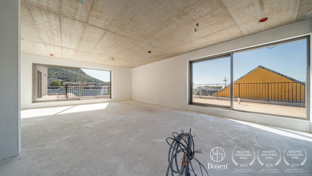 Bosen group | 5 izbový Penthouse s terasou v Hainburgu