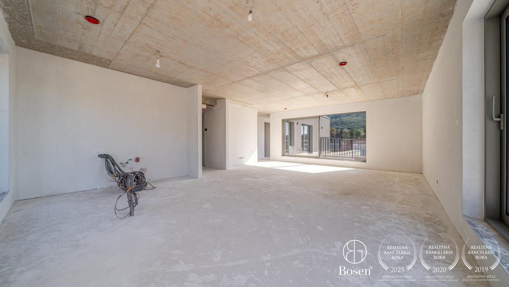 Bosen group | 5 izbový Penthouse s terasou v Hainburgu