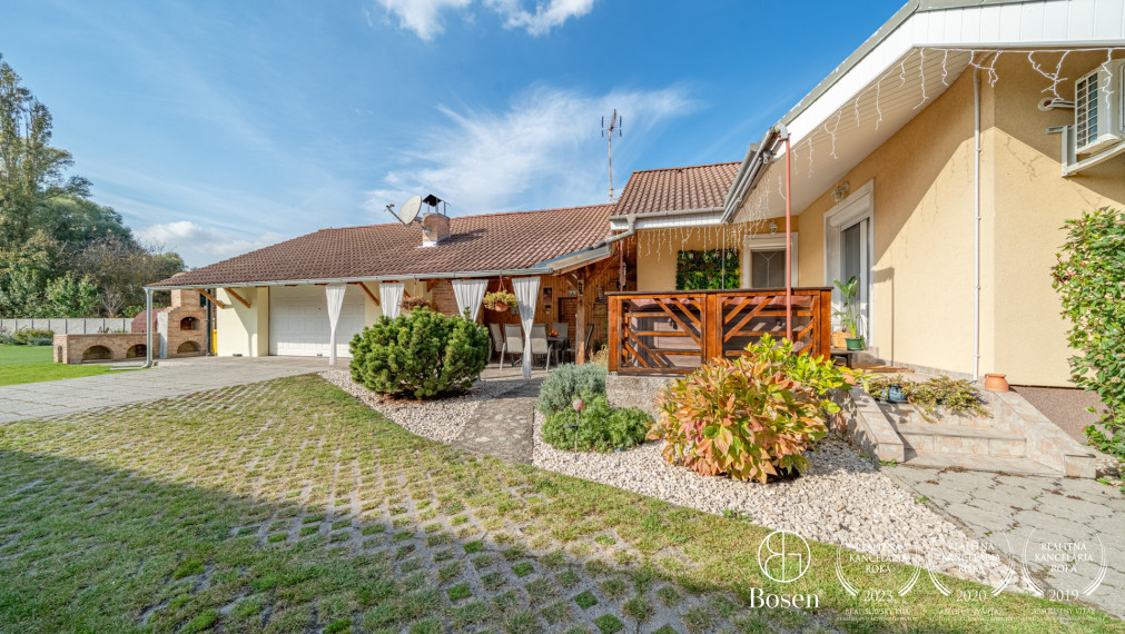 BOSEN | 3 izbový rodinný dom s veľkorysým pozemkom 1369 m2 v obci Ňárad,  Dunajská Streda