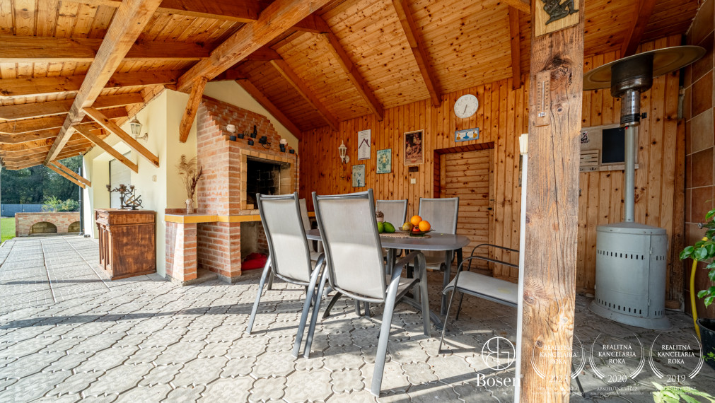 BOSEN | 3 izbový rodinný dom s veľkorysým pozemkom 1369 m2 v obci Ňárad,  Dunajská Streda