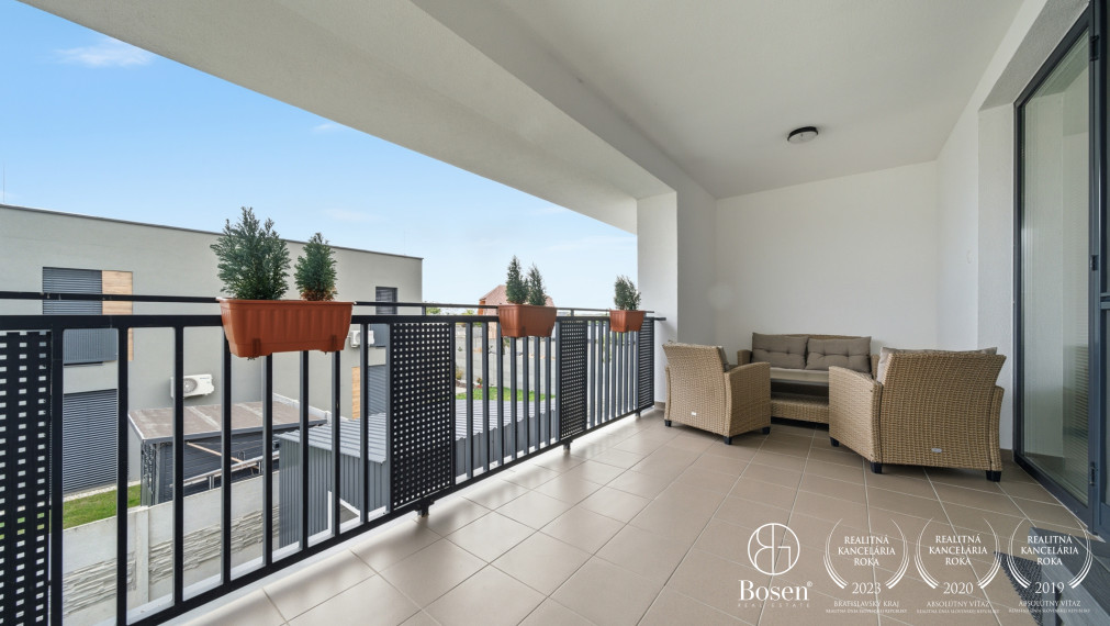 BOSEN |  3 izb.byt čiastočne zariadený s vlastným parkovaním