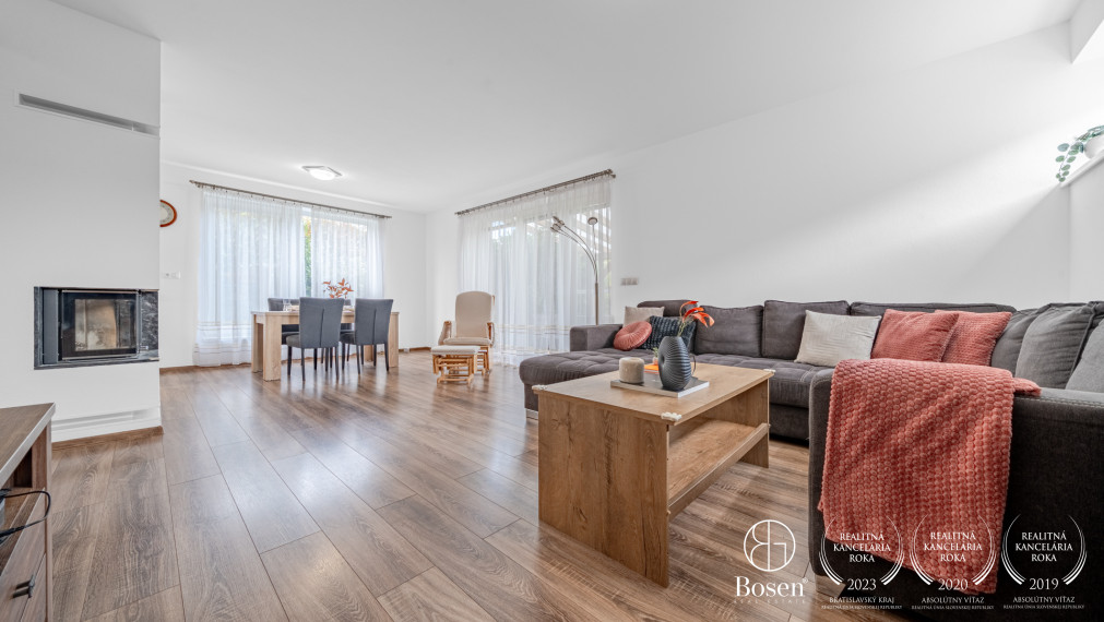 BOSEN | 5 izbový rodinný dom s garážou a krbom v Ch. Grobe