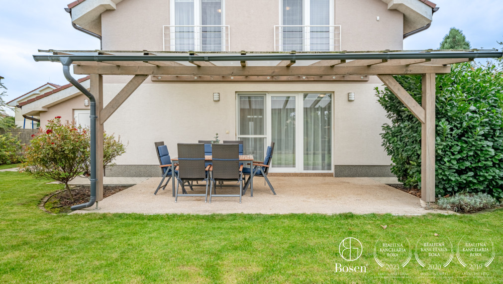 BOSEN | 5 izbový rodinný dom s garážou a krbom v Ch. Grobe