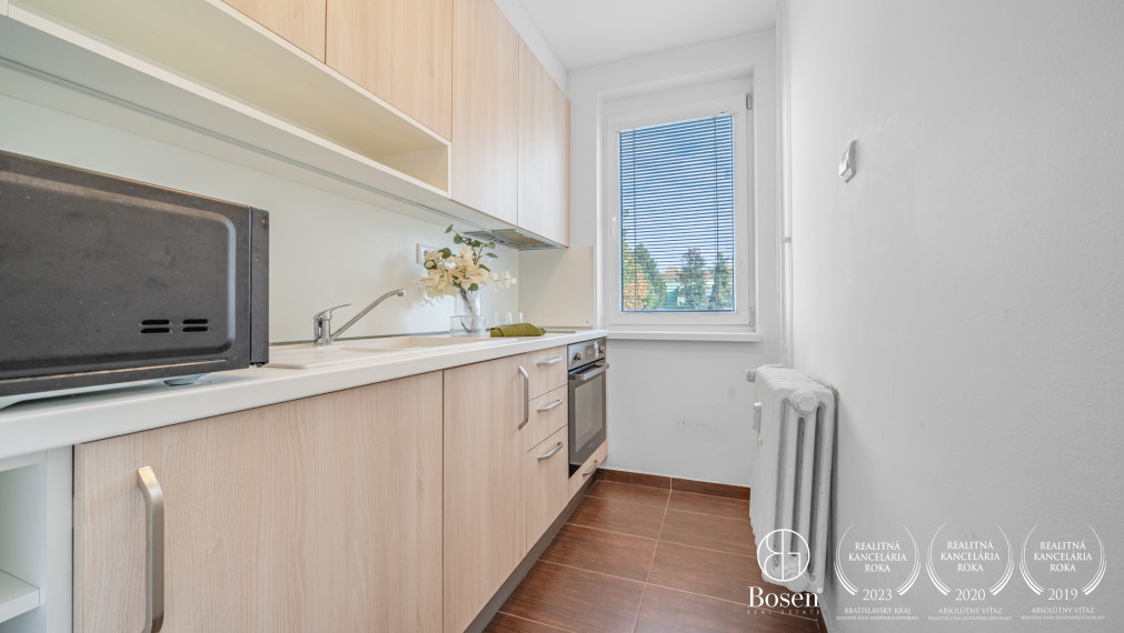 REZERVOVANÉ | BOSEN| 2 izbový byt v tichej zelenej lokalite Devínskej Novej Vsi