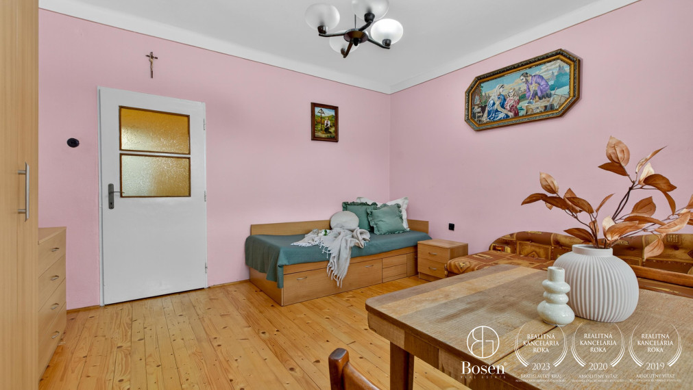 Bosen Group Vám ponúka na predaj exkluzívne vidiecky rodinný dom v Dlhej pri Trnave