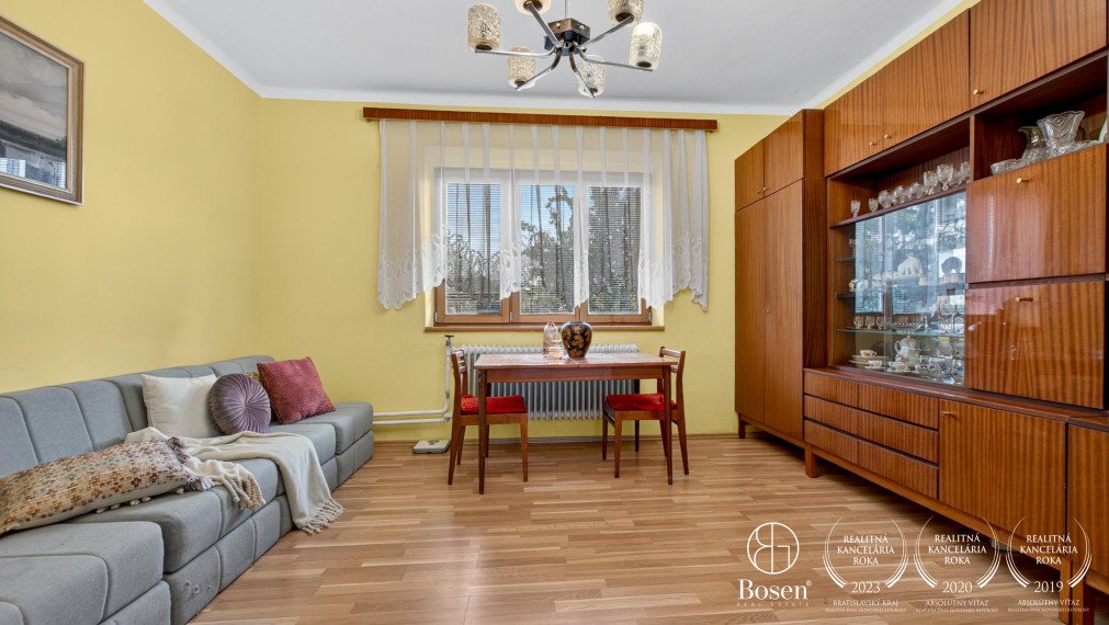 Bosen Group Vám ponúka na predaj exkluzívne vidiecky rodinný dom v Dlhej pri Trnave