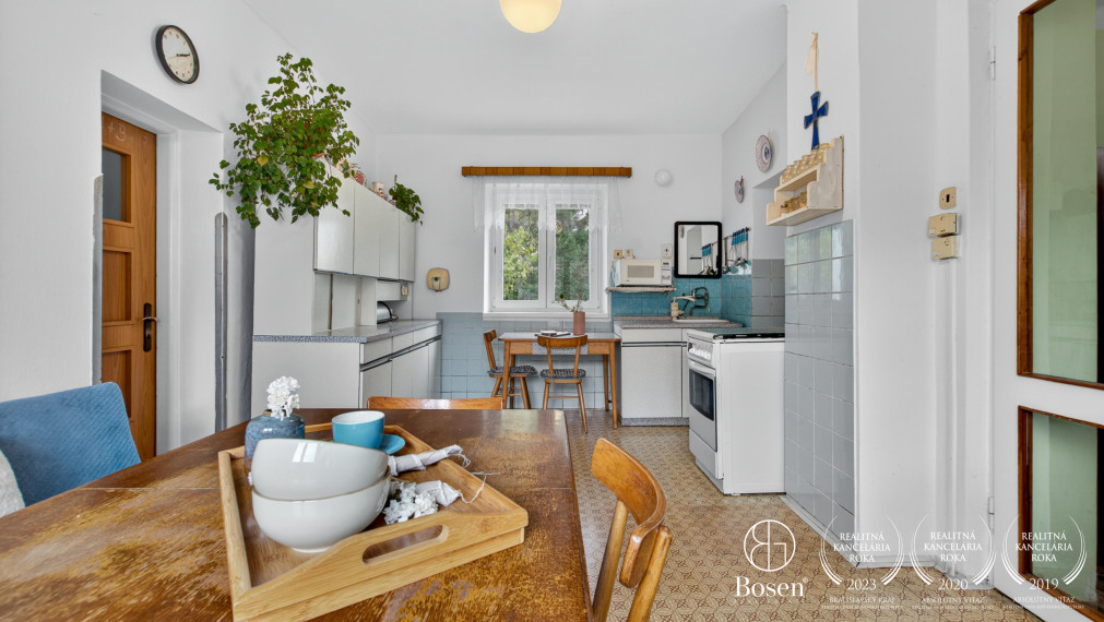 Bosen Group Vám ponúka na predaj exkluzívne vidiecky rodinný dom v Dlhej pri Trnave