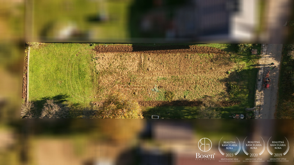 BOSEN | Na predaj stavebný pozemok 1057 m2 - Ivanovce