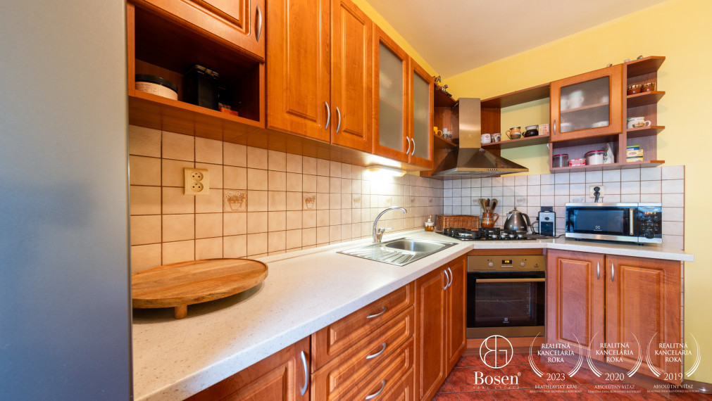 BOSEN | Zrekonštruovaný a zariadený 3 izbový byt, 79m2