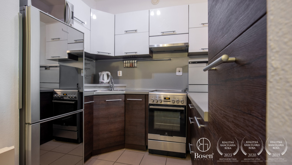 BOSEN | Na predaj 2i byt s parkovaním priamo pred bytovým domom - Trenčín