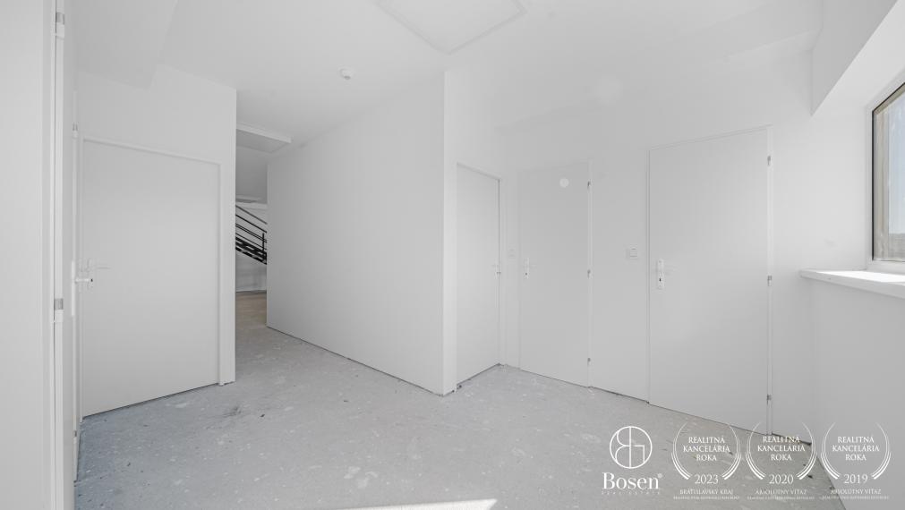 BOSEN | Administratívny priestor v novopostavenej hale, Stupava