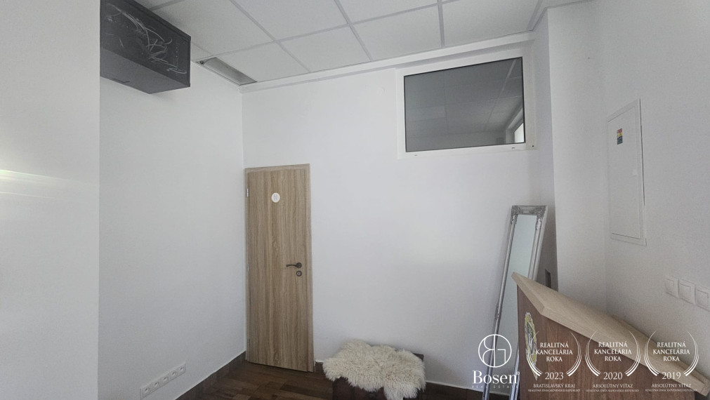 BOSEN | Kancelárie na prenájom rôznej veľkosti D. Streda