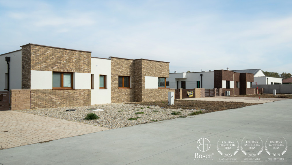 BOSEN | Rodinný dom s dvoma bytovými jednotkami v obci Dunajský Klátov