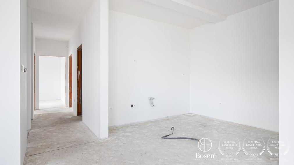 BOSEN | Rodinný dom s dvoma bytovými jednotkami v obci Dunajský Klátov