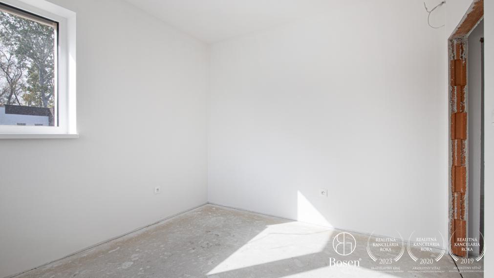 BOSEN | Rodinný dom s dvoma bytovými jednotkami v obci Dunajský Klátov