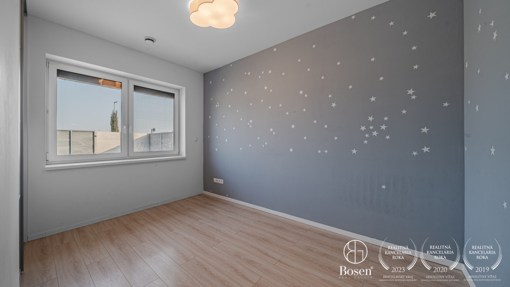 BOSEN | Na prenájom moderný 4-izbový rodinný dom s terasou, klimatizáciou a fotovoltikou – Alžbetin Dvor